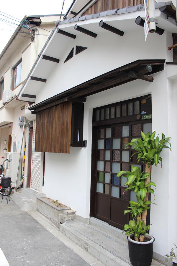 Tenma Itoya Guest House Osaka Bagian luar foto